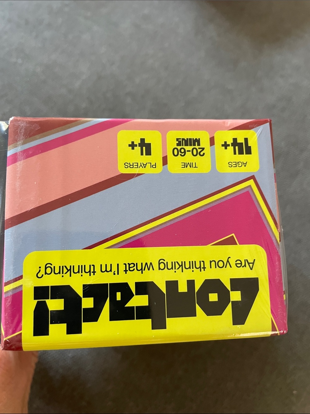 Contact! Card Game - Bright Multi-Color Box - Picture 4 of 4